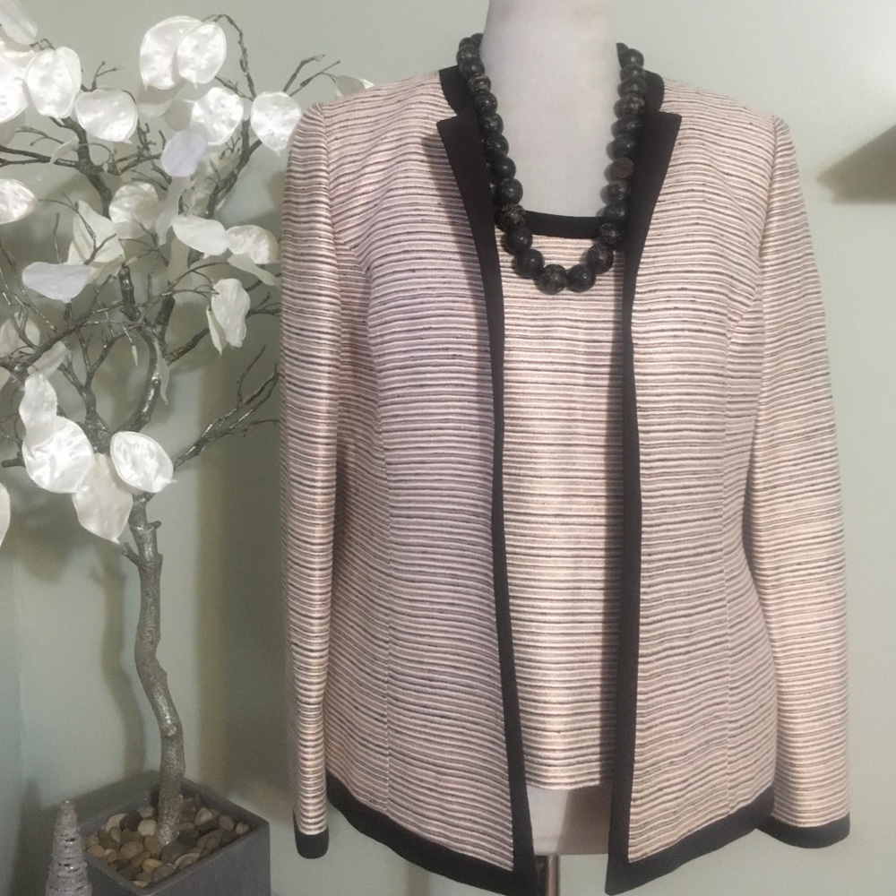 JONES NEW YORK SUIT AND TOP